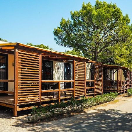 Mediteran Travel Mobile Homes Solaris Brodarica  Εξωτερικό φωτογραφία